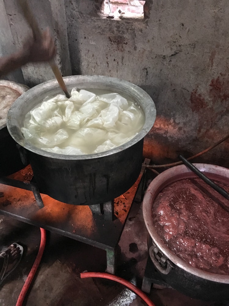 Scouring the fabric before dyeing – Handmade Textiles of Bangladesh