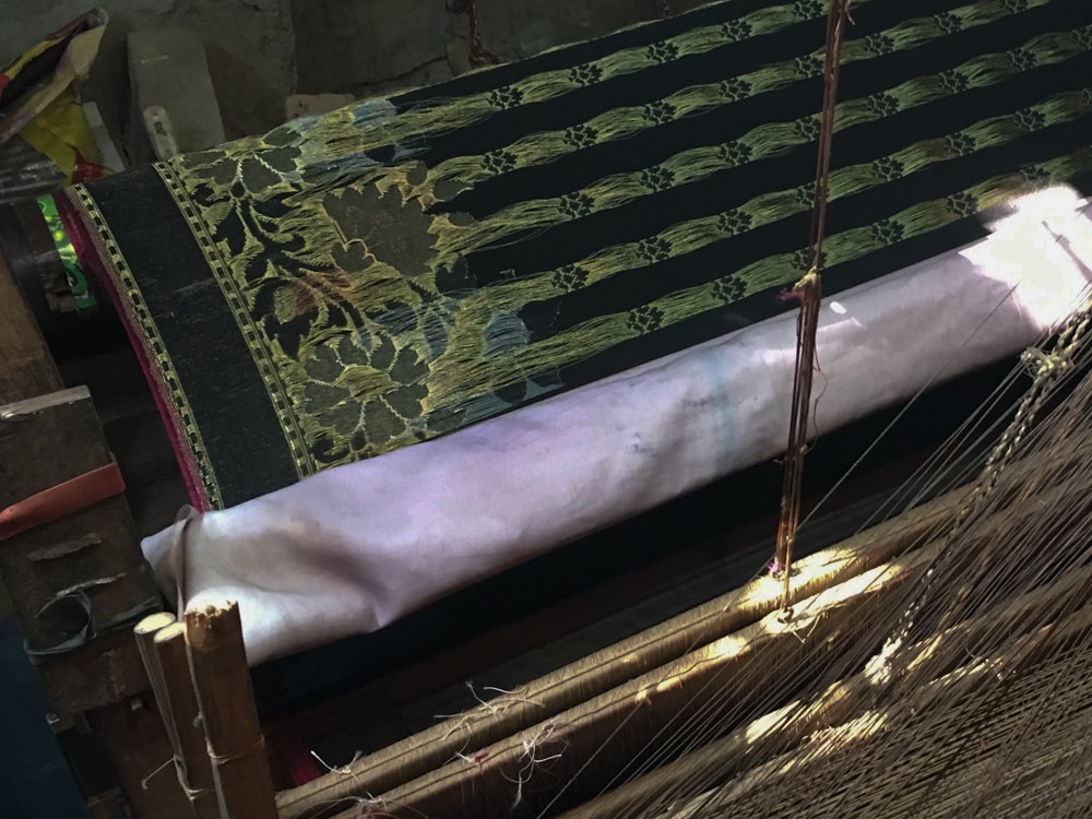 Benaroshi fabric on loom – Handmade Textiles of Bangladesh