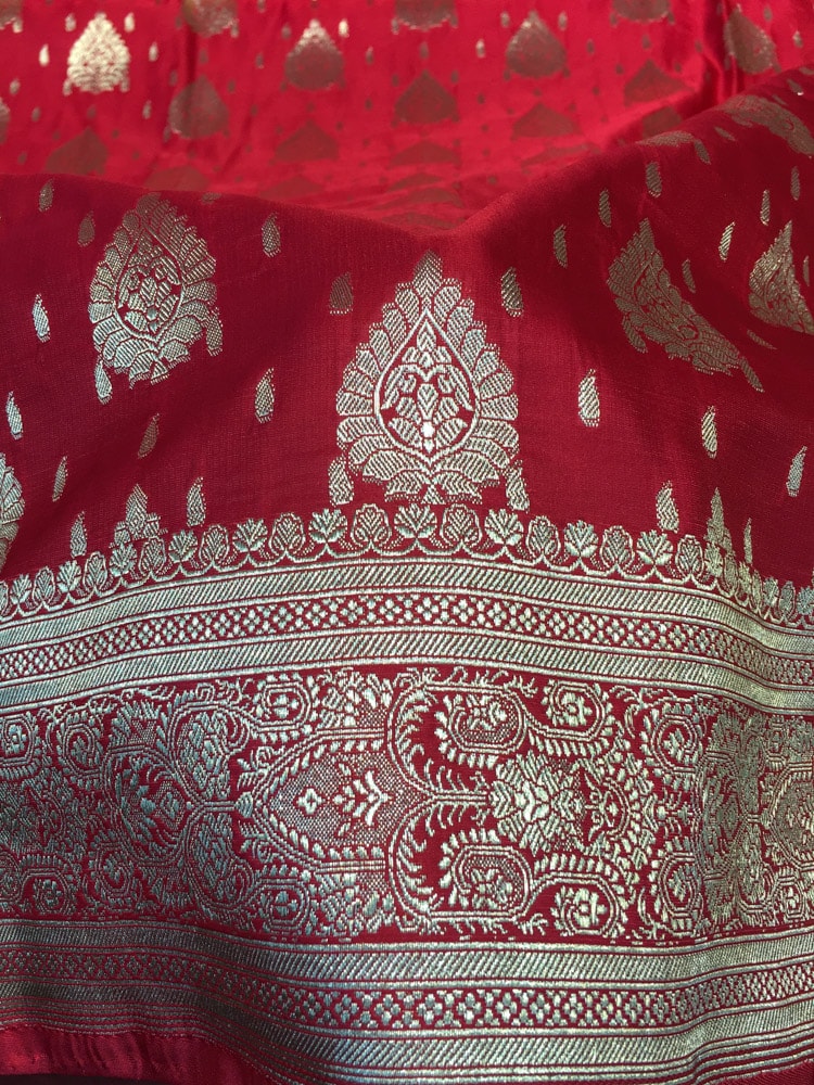 Red and golden Benaroshi saree fabrics – Handmade Textiles of Bangladesh